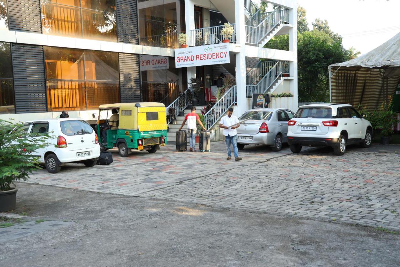 Appartement Airport Cochin Grand Residency , Nedumbassery à Angamaly Extérieur photo