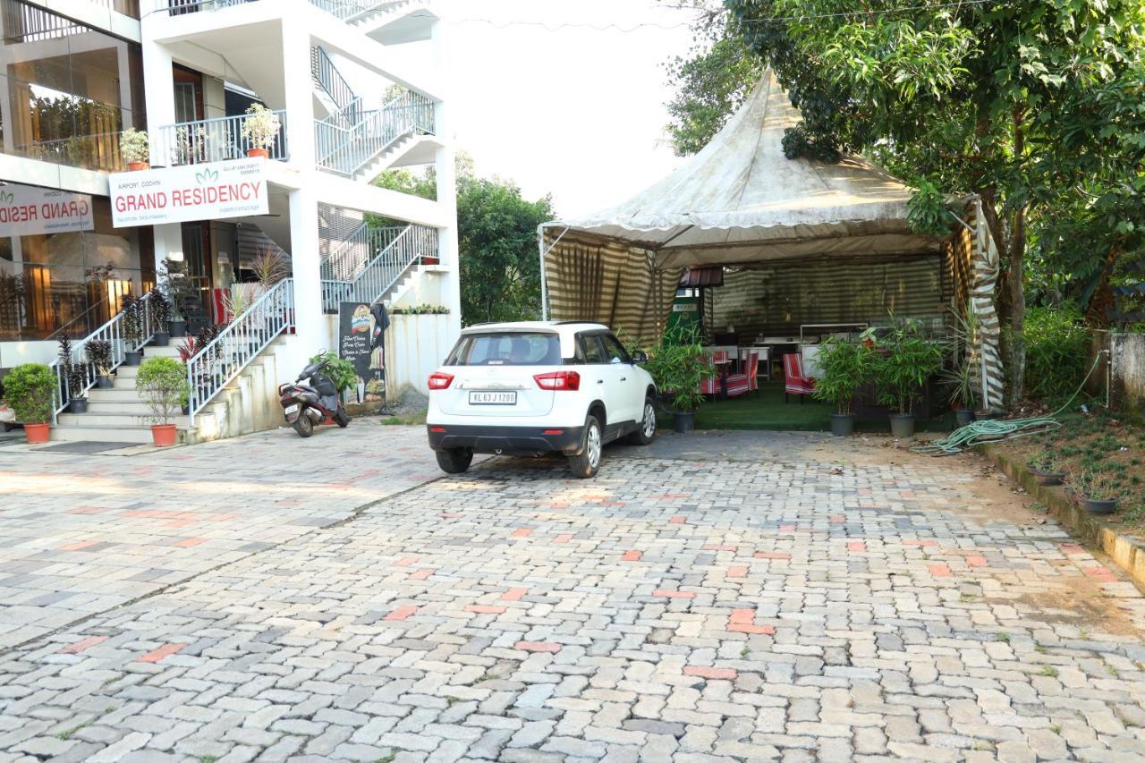 Appartement Airport Cochin Grand Residency , Nedumbassery à Angamaly Extérieur photo